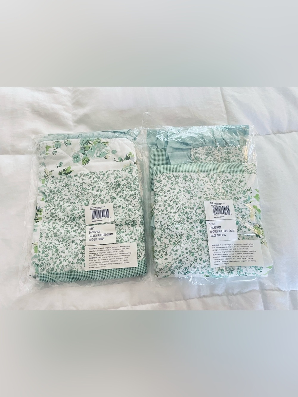 NIP Pair of Shams Ruffled Edge Floral Gingham Quilt Look Fabric Sage Standard Sz
